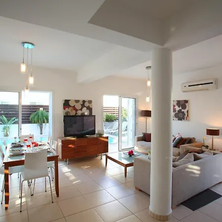 Villa Imagine You And Your Family Renting This Luxury In Protaras, 1428 *
